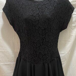 Elegant Black Lace Midi Dress
